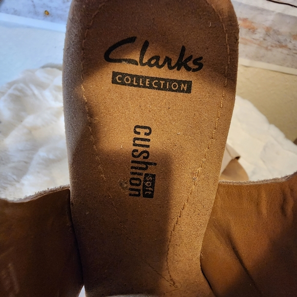 Clarks Helio Float Sand Nubuk Suede Wedge....size 8 - Picture 3 of 8